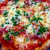 Salsa di pomodoro, Mozzarella, Cipolla, Prosciutto cotto, Piselli,Tonno